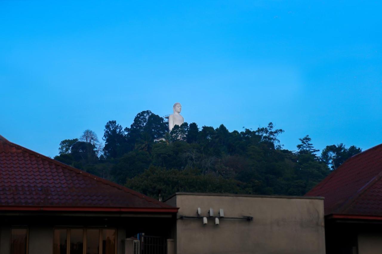 Kandy Tower Inn Buitenkant foto