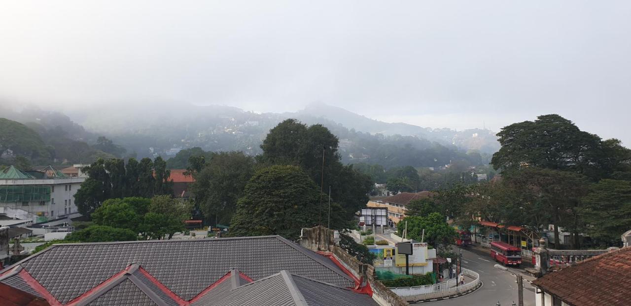 Kandy Tower Inn Buitenkant foto